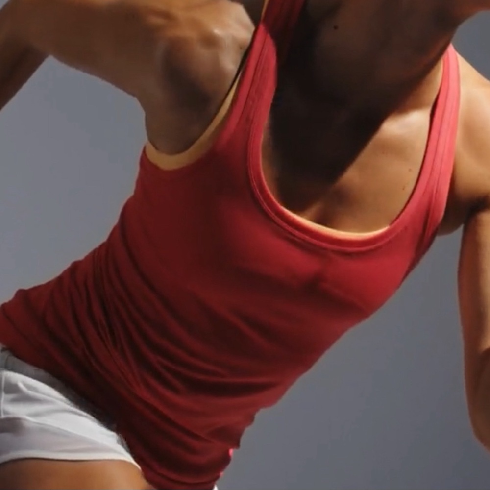 Swiftly Tech Racerback Tank Top 2.0. Size 4. Bright Orange.